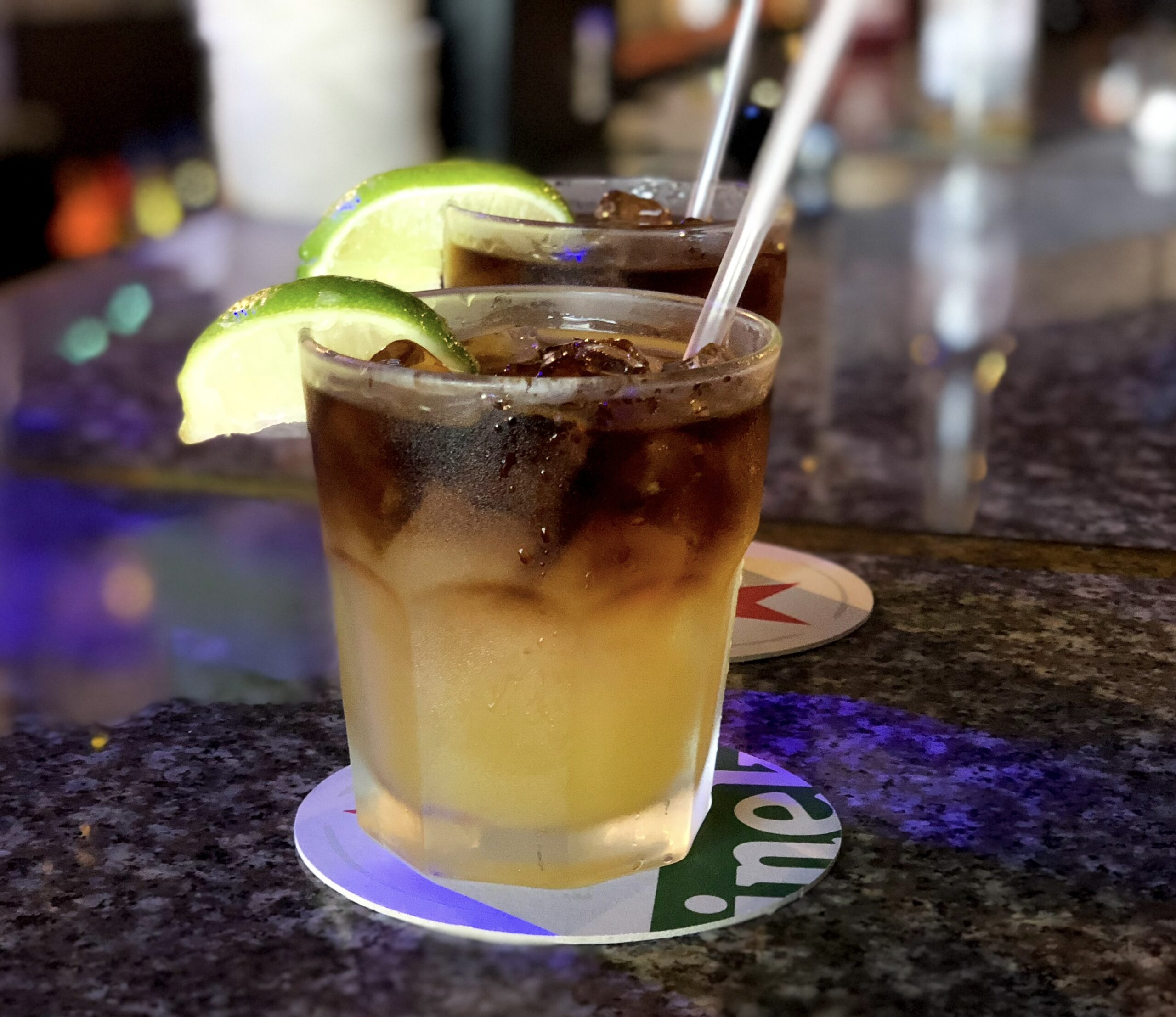 The Best Dive Bar Mai Tai in Kauai – Big Wave Dave’s Dive Bar! 