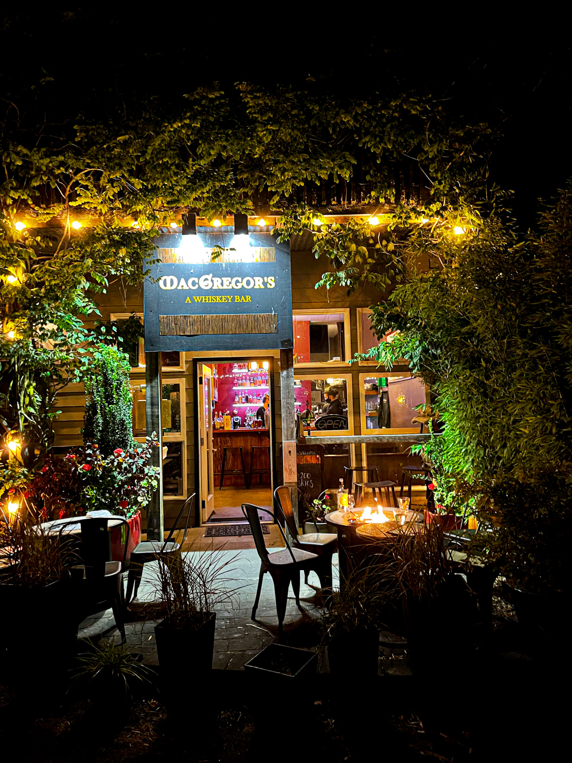 MacGregor’s Whiskey Bar Manzanita, Oregon – When You Go to the Oregon Coast!