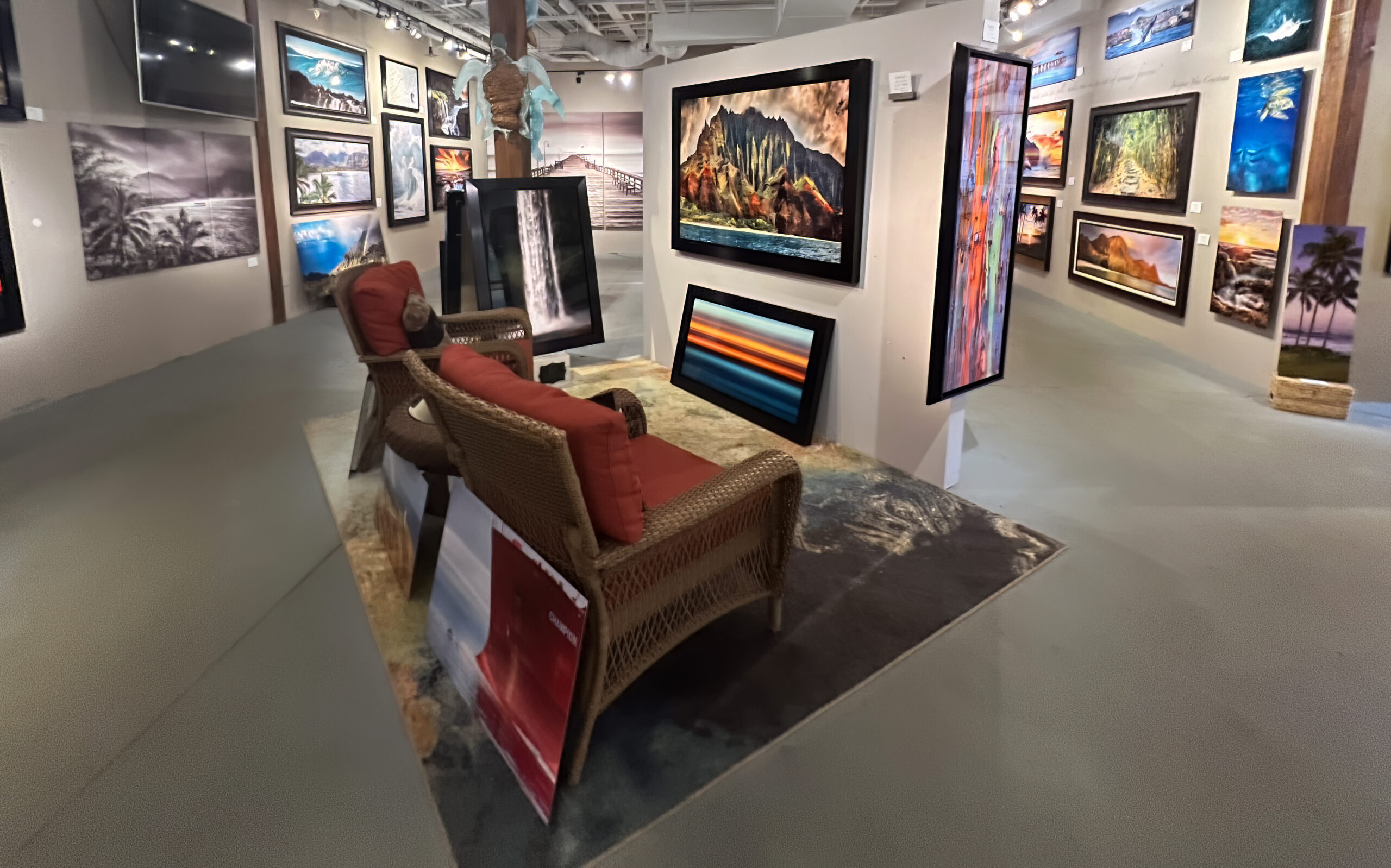 Latitudes Gallery in Poipu on the Island of Kauai
